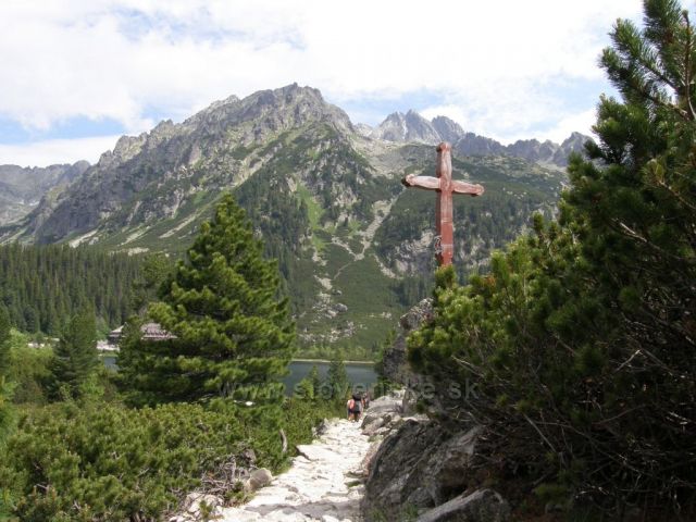 u Popradského plesa-Vysoké Tatry