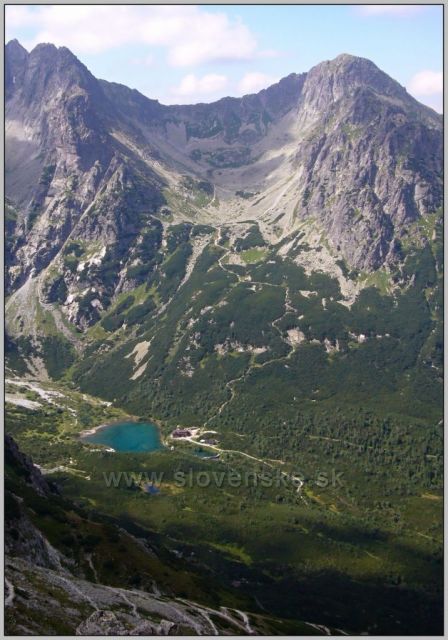 Jahňaci štít nad Zeleným plesem