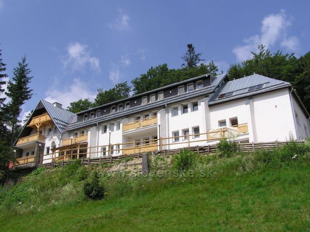 Hotel Totem, Čertovica