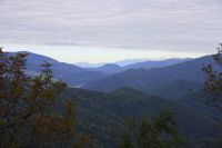 výhled na Západné Tatry při výstupu na Majerovu skalu ze Starých hor