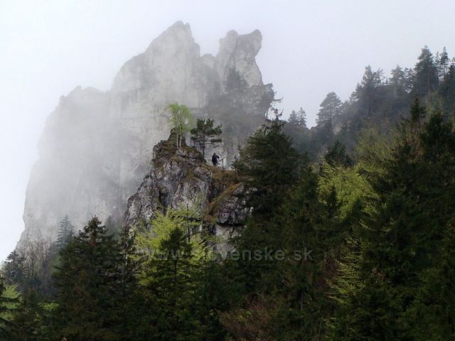 VRÁTNA