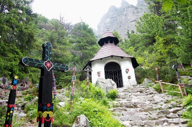 Vysoké Tatry - cintorín u Popradského plesa