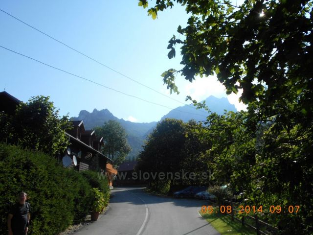 Velký a Malý Rozsutec-pohled ze Štefanové