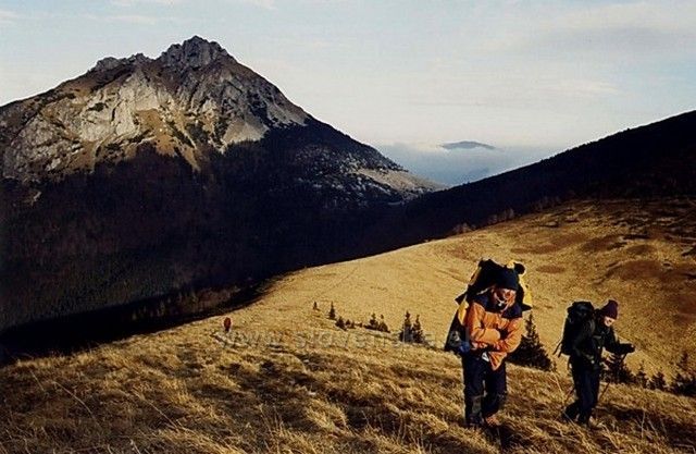 Výstup na Poludňový Grúň, Malá Fatra.