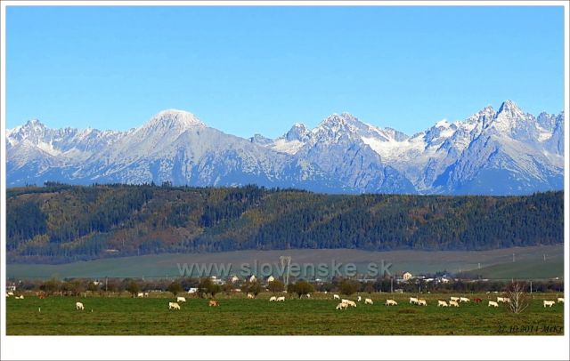 Pohled na Vysoké Tatry ze Slovenského ráje