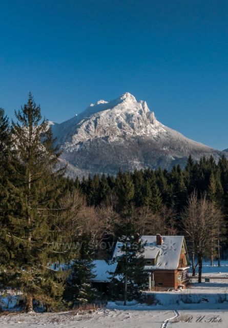 Vrátna dolina s pohľadom na Veľký Rozsutec