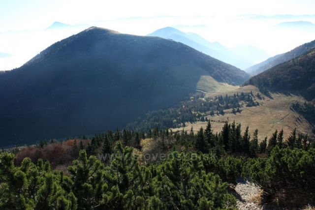 Fatra zalitá sluncem