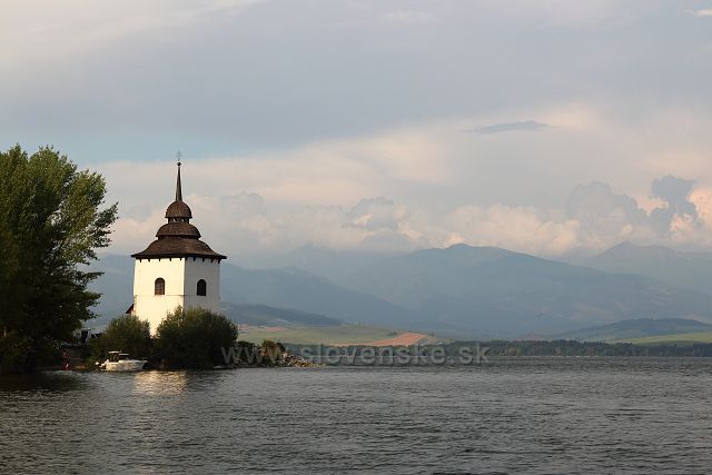 Věž kostela u Liptovské Mary