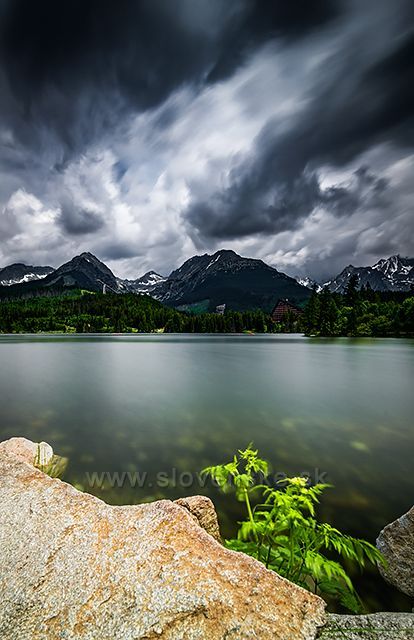 Před bouří na Štrbském Plese